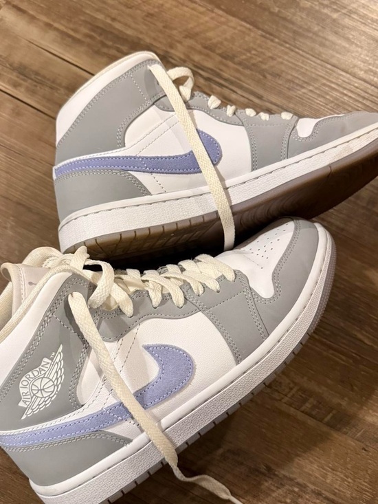 Jordan Shoes - Jordan High-Top Sneakers in Light Gray, White & Lavender